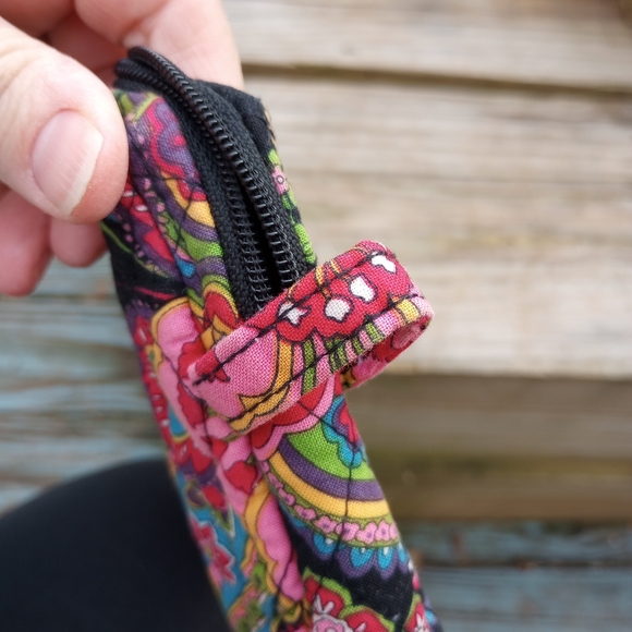 Small Vera Bradley makeup case - Picture 4 of 5